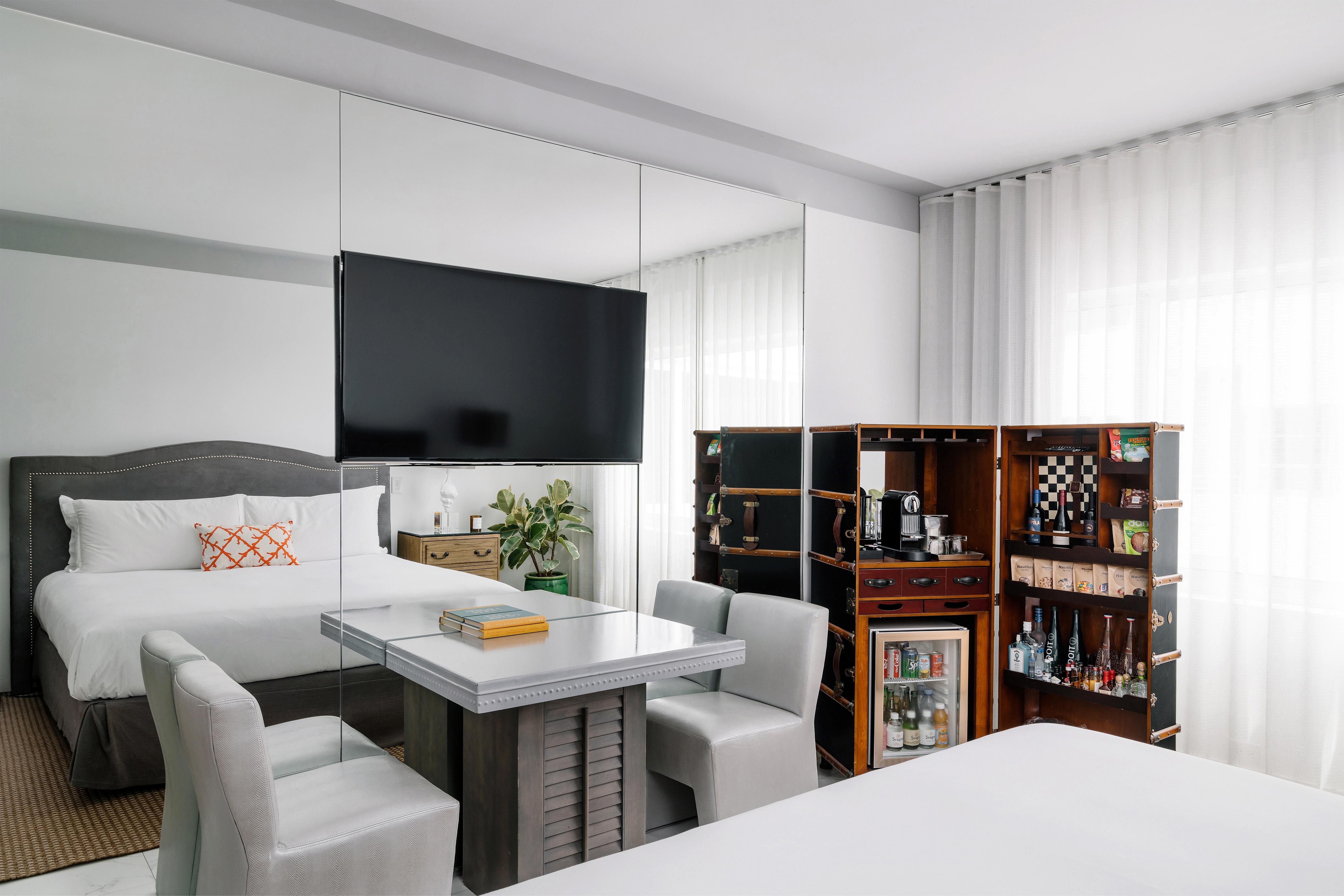 Nautilus Sonesta Miami Beach Exteriér fotografie A room at the hotel