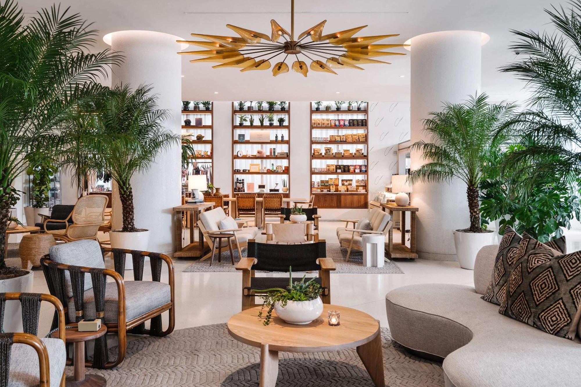 Nautilus Sonesta Miami Beach Exteriér fotografie The lobby of the Four Seasons Hotel