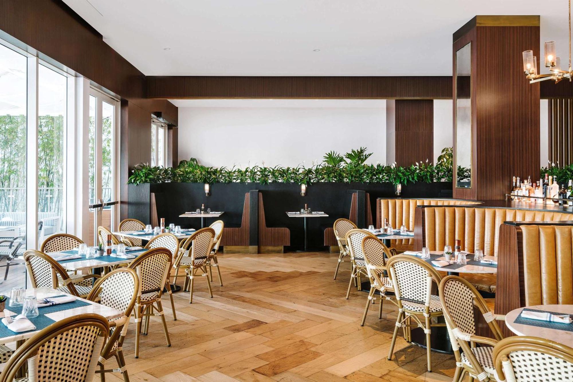 Nautilus Sonesta Miami Beach Exteriér fotografie The interior of the restaurant